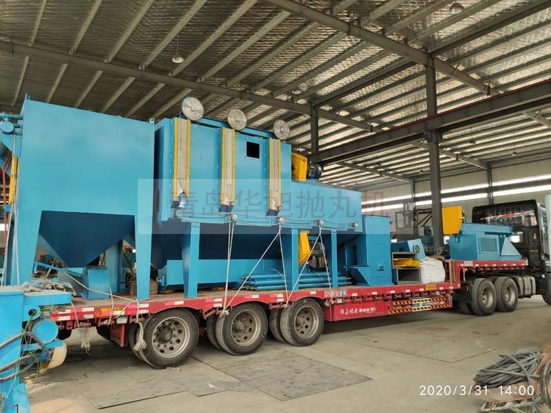 Q6925輥道通過式拋丸機裝車發(fā)貨現(xiàn)場