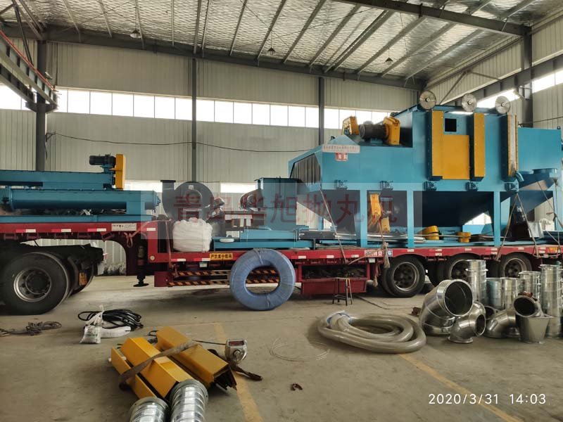 Q6925輥道通過式拋丸機裝車發(fā)貨現(xiàn)場