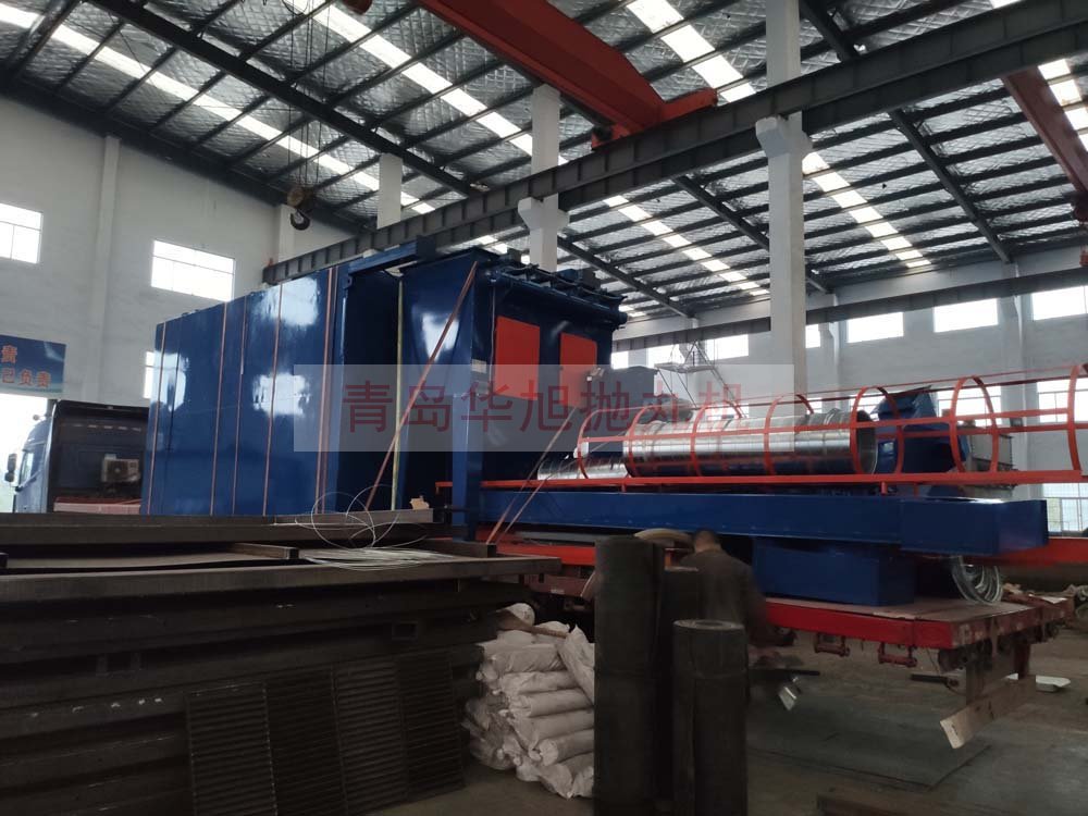 Q3720雙吊鉤式拋丸機發(fā)貨現(xiàn)場